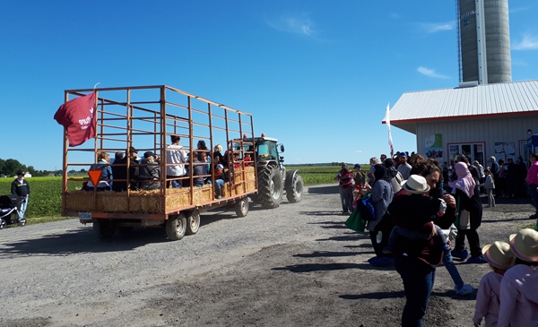 UPA : vif succ&egrave;s de la journ&eacute;e Portes ouvertes &agrave; la Ferme P. et M. Daignault