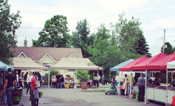 Place au march&eacute; fermier de Chambly