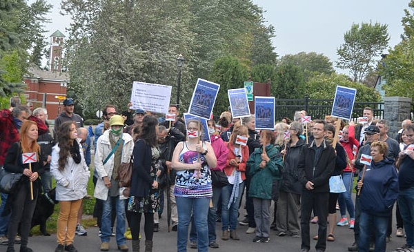 Près d&#039;une centaine de manifestants présents à la marche.