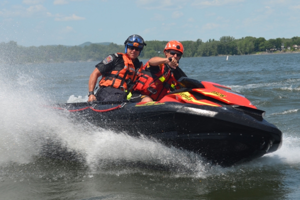 La motomarine sur le Bassin de Chambly