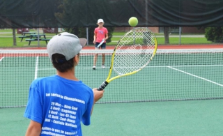 Les terrains de tennis sont ouverts.