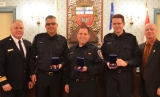 Monsieur Stéphane Dumberry, directeur du Service d’incendie de la Ville de Chambly, les pompiers Patrick Littler, François Raymond, Maxime Moisan et monsieur Richard Tetreault, maire suppléant de la Ville de Chambly.