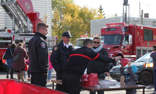 Pompiers en herbe à la journée portes ouvertes de Marieville