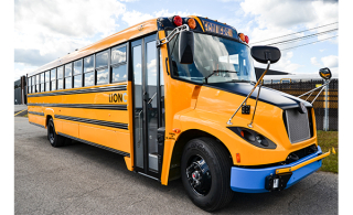 Autobus électrique (Photo: Mathieu Tye)