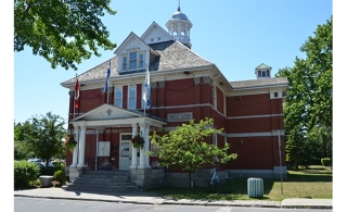 Hôtel de ville de Chambly (Photo: Mathieu Tye)