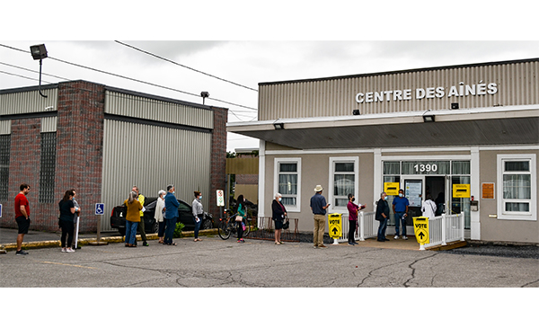 Bureau de vote de Chambly (Photo: Mathieu Tye)