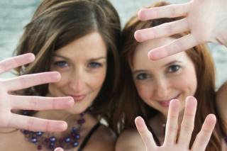Caffè musica : voyez le Duo Fortin-Poirier au piano